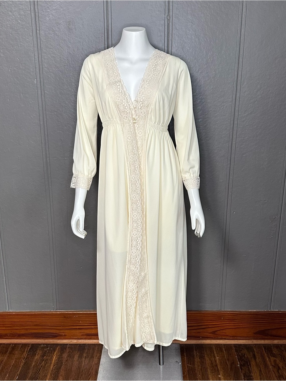 Vintage Suzy Star Junior Lingere Nightgown and Robe